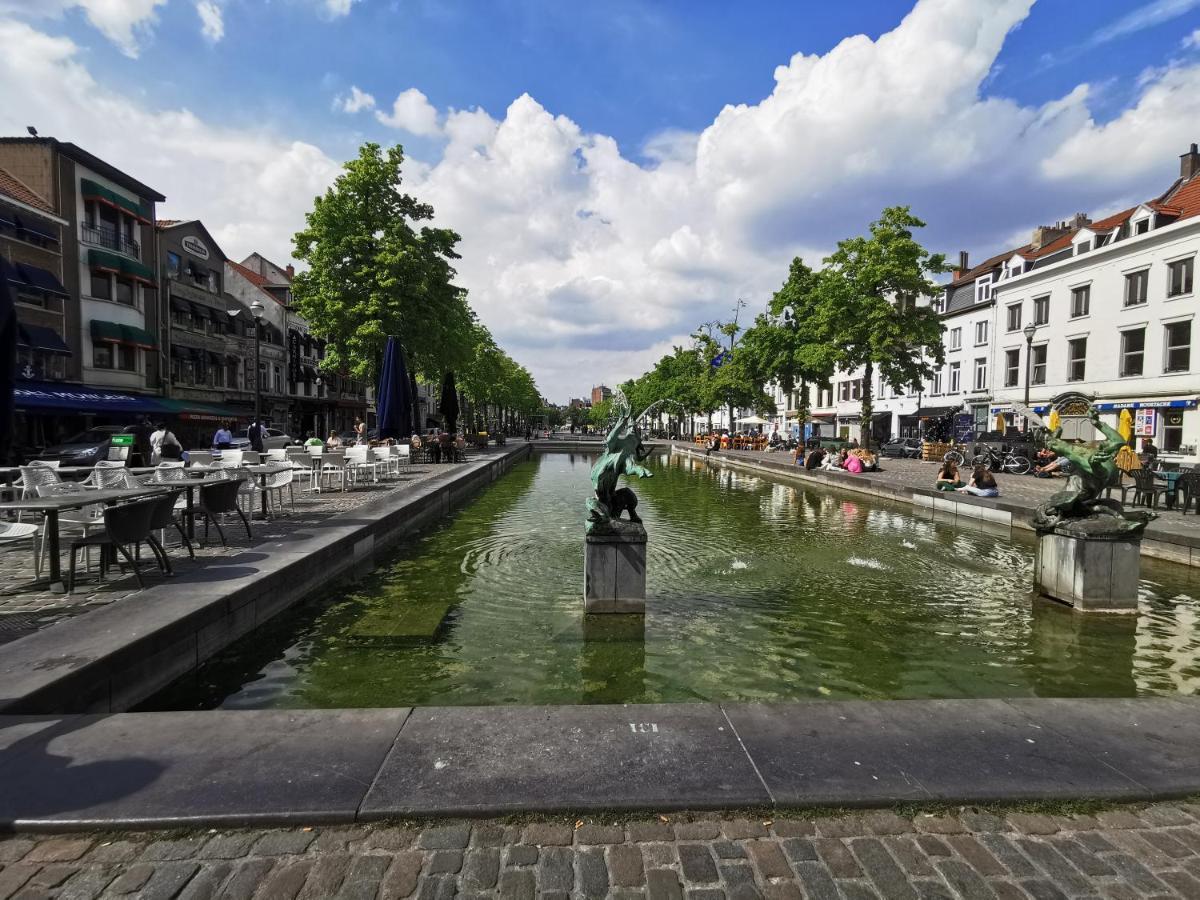 Exclusive Two-Level Apartment With Private Terrace On The Canal Brussels Exterior photo