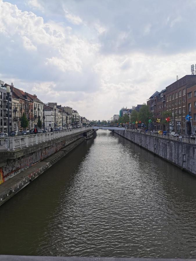 Exclusive Two-Level Apartment With Private Terrace On The Canal Brussels Exterior photo